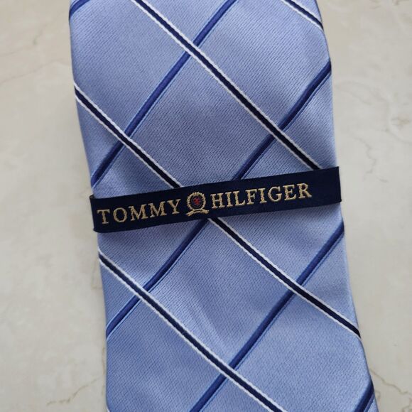 Tommy Hilfiger Blue & Black Cross Stripe Tie 100% Silk Made in USA NWT Emblem - Picture 2 of 9
